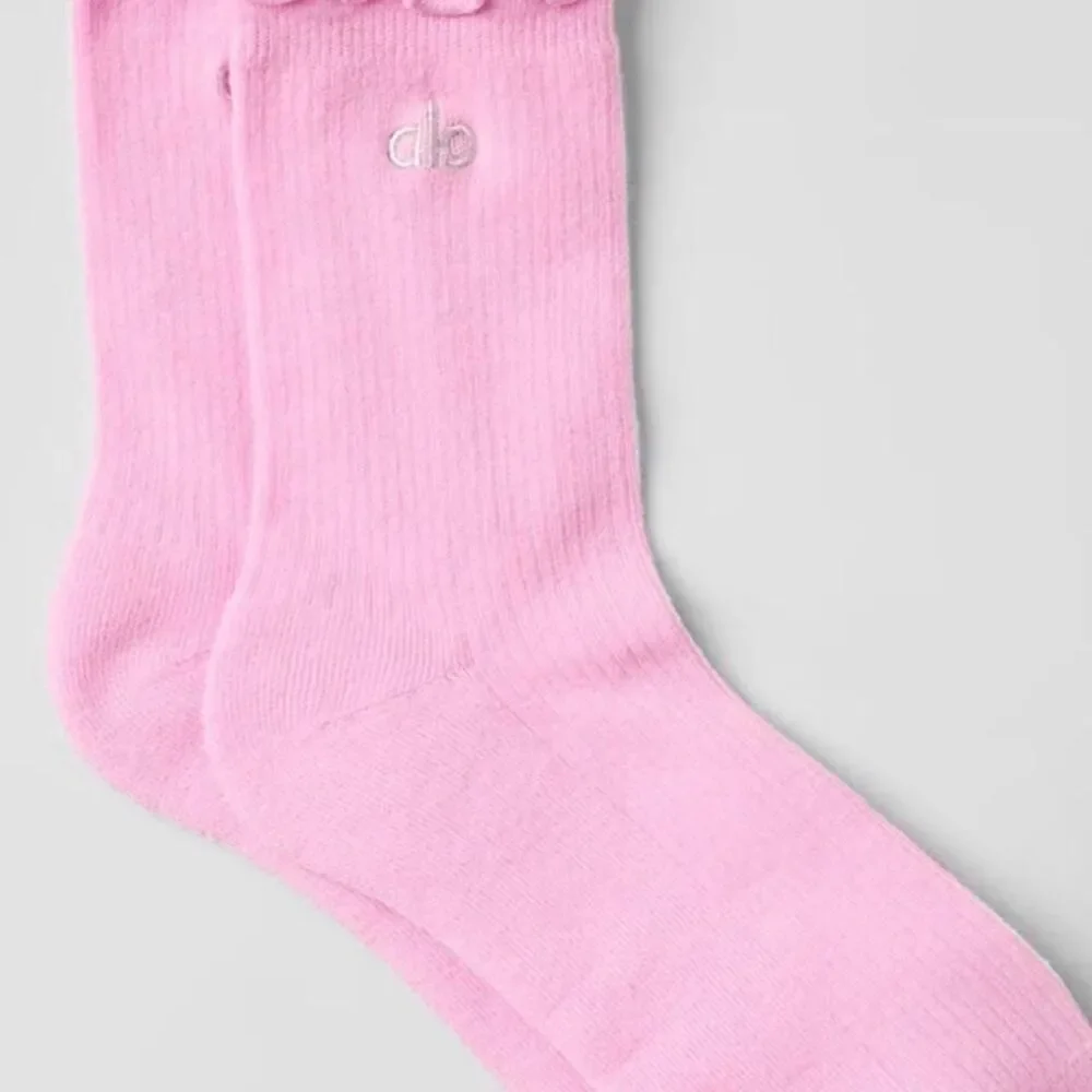 Candy pink Alo Yoga Lettuce Edge Coquette Socks NWOT M/L